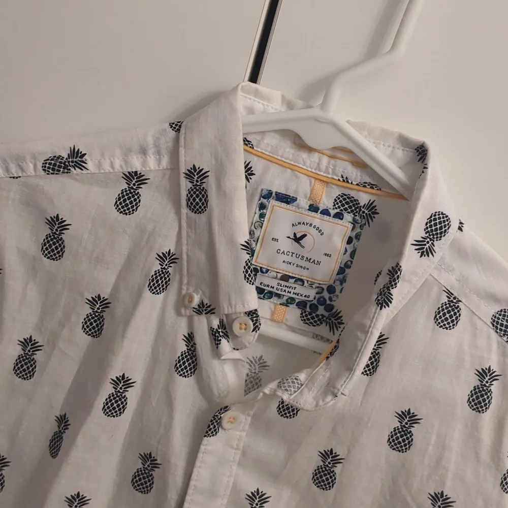 CACTUSMAN "Pineapple" Button Down - Picture 2 of 4